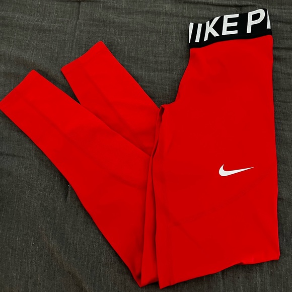 Nike Pants - Nike Pro Leggings